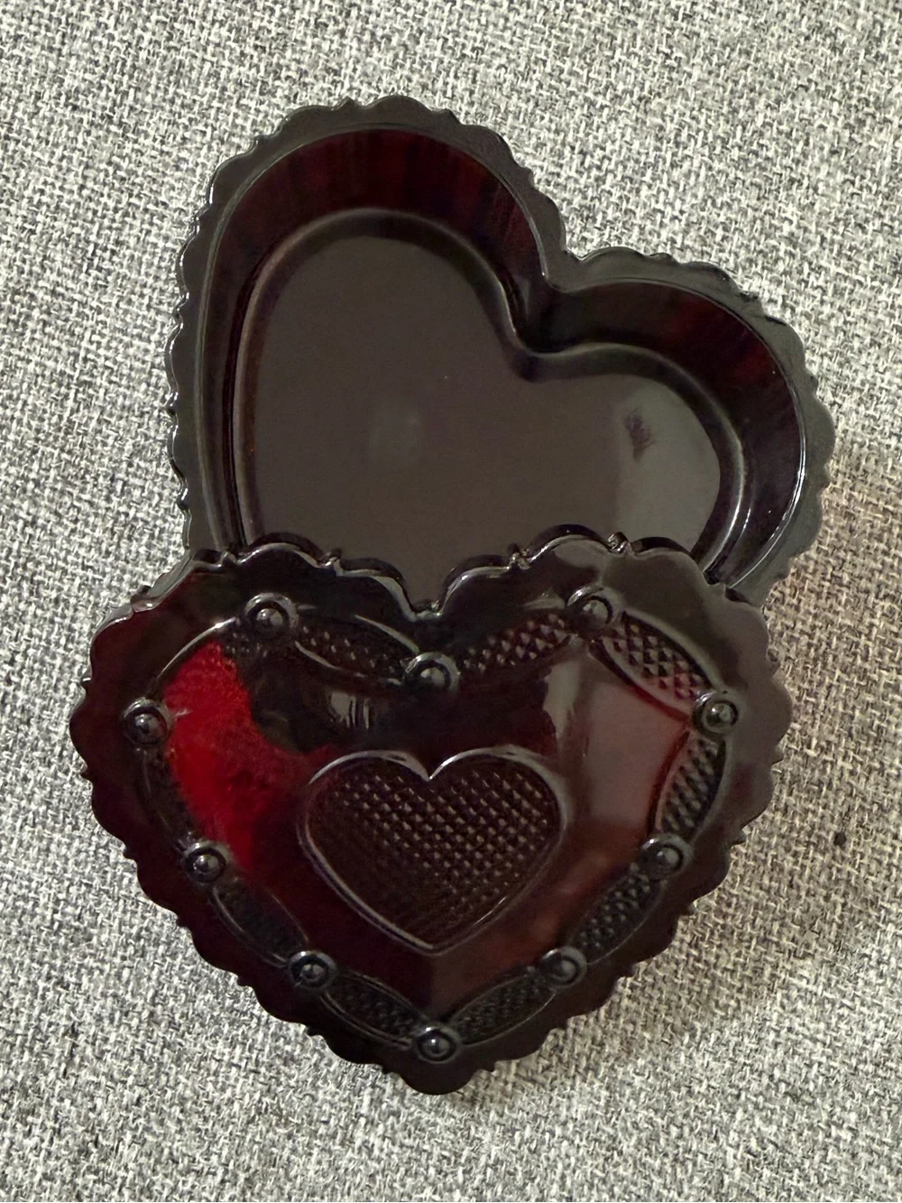 Vintage Avon Heart Cape Cod Red Glass Jewelry Trinket Dish